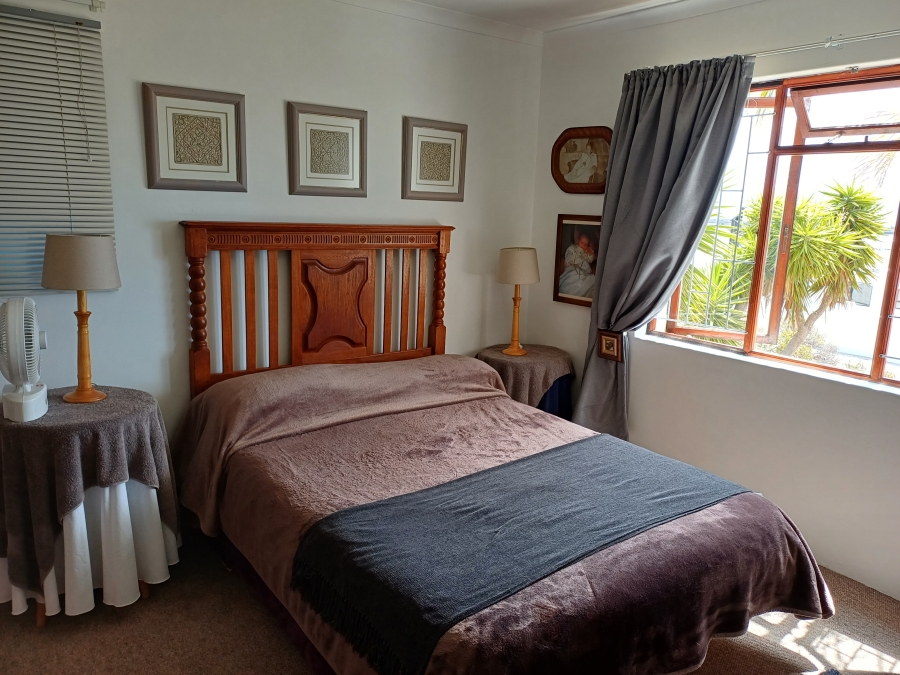 4 Bedroom Property for Sale in Britannica Heights Western Cape